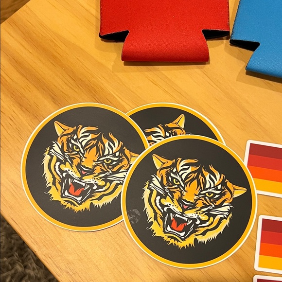 Aviator Nation Red and Blue Tiger Can Coolers with Stickers - Picture 4 of 6